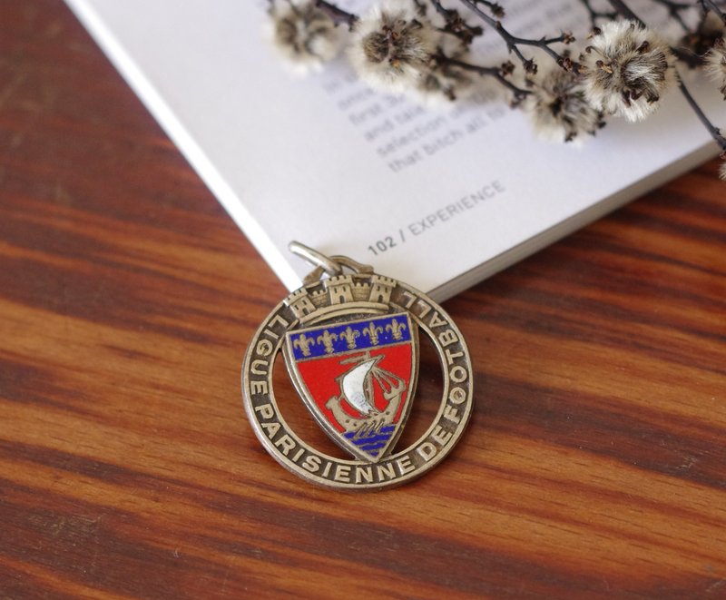 古董法國足球甲級聯賽 巴黎城堡小船琺瑯紀念項鍊墜子 1960年 CH2 - 項鍊 - 其他金屬 銀色