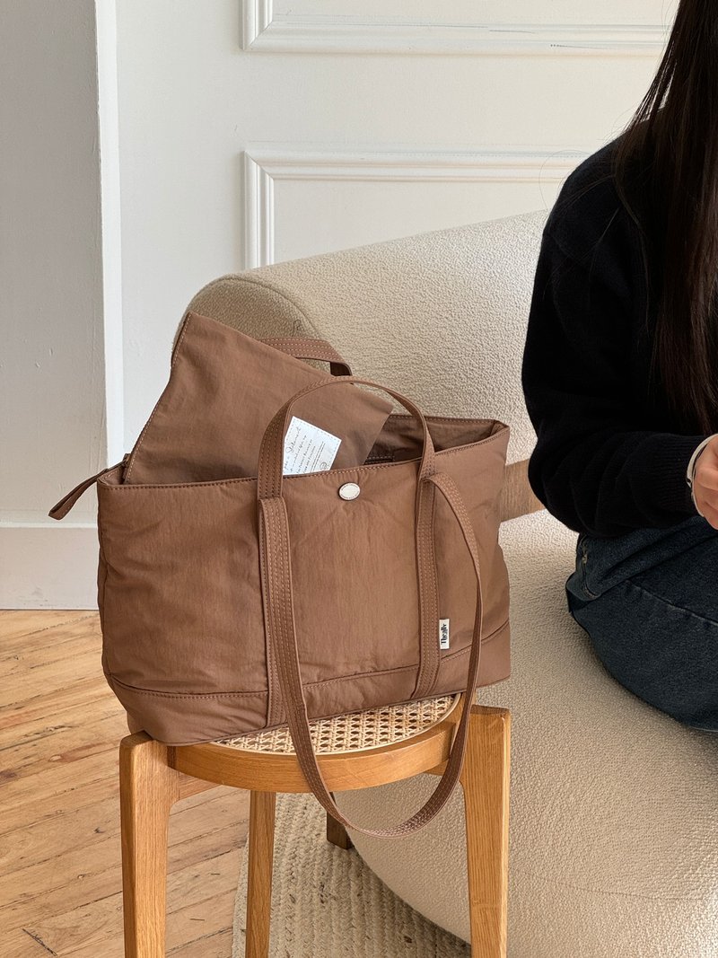 韓國 The Ally | 秋冬MOLLY BAG (附化妝小包) | 運動包 | 棕色 - 手提包/手提袋 - 聚酯纖維 咖啡色