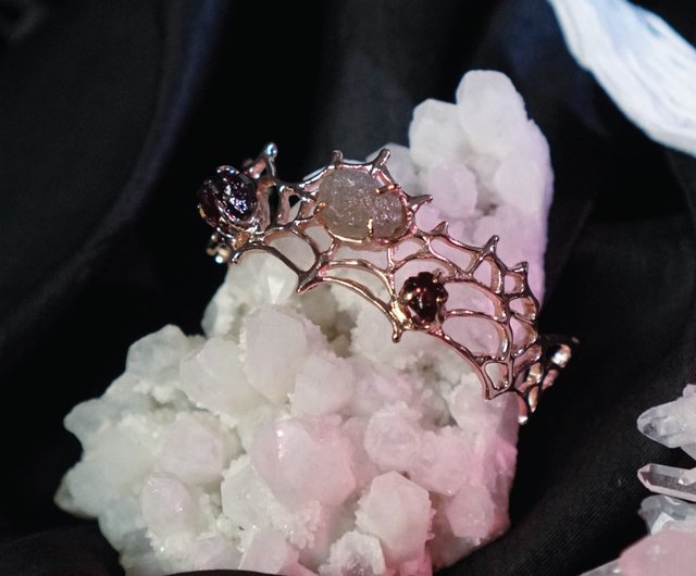 ジャンポールゴルチエ 蜘蛛の巣バングル 蜘蛛の巣バングル | シルバーアクセサリー -鷹弌-