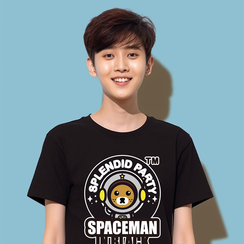 [Casual Series] Interstellar Astronaut Short-sleeved Tee Black Wenqing Summer Wear Parent-child Wear - Men's T-Shirts & Tops - Cotton & Hemp Black