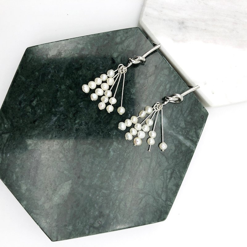 Mini Pearls 925 silver Earrings 【Mothers Day Gift】Japanese Style Earrings - Earrings & Clip-ons - Pearl Silver