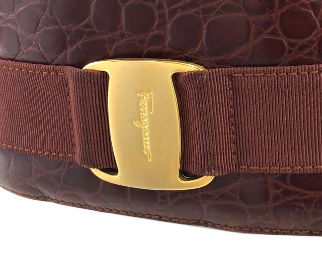 日本直送 名牌中古包 】Salvatore Ferragamo フェラガモ ヴァラ クロコ 