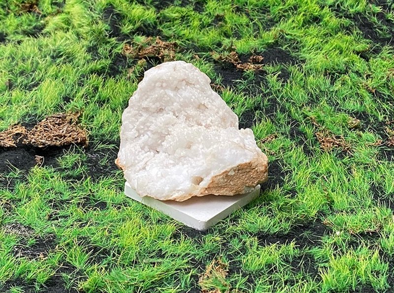 天然原礦晶瑩剔透瑪瑙白晶簇 消磁淨化 療癒 風水擺件 快速出貨 - 擺飾/家飾品 - 水晶 多色