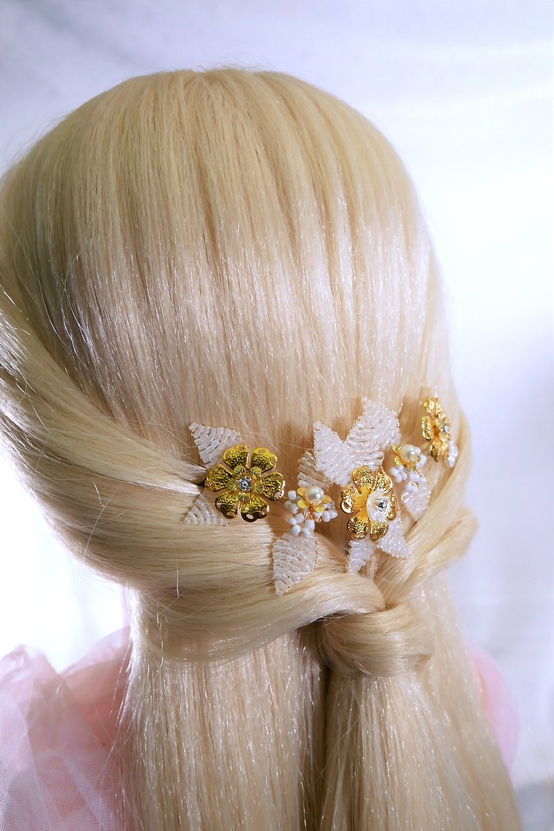 NO.18 Selene handmade wedding hair accessories / Czech beaded - Hair Accessories - Copper & Brass White