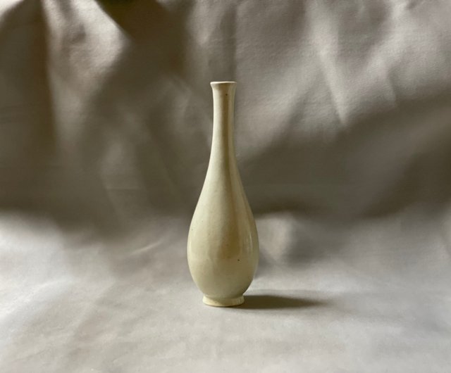 つる首　一輪挿し 一輪挿し 鶴首 24cm - ショップ Hosengama 花瓶・植木鉢 - Pinkoi