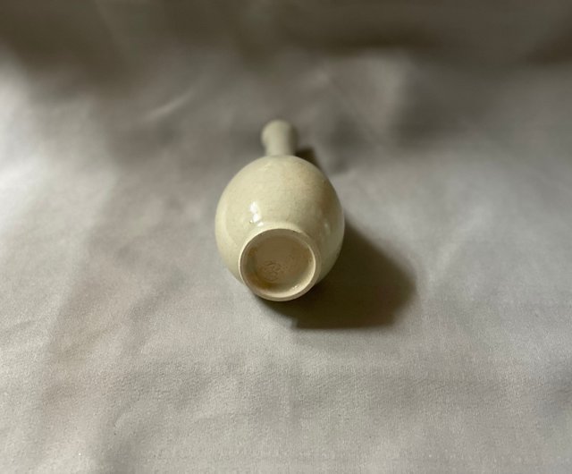 一輪挿し 鶴首 24cm - ショップ Hosengama 花瓶・植木鉢 - Pinkoi