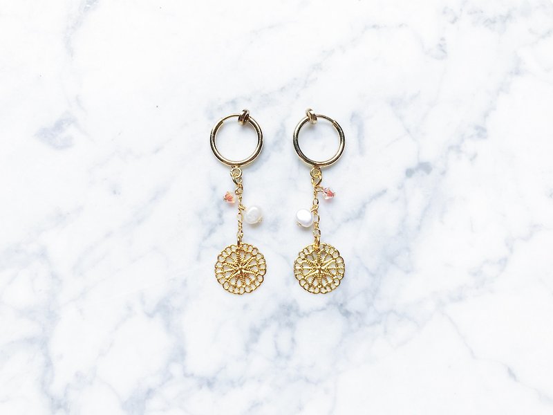 "Girl Series" classic lace drop earrings - Earrings & Clip-ons - Other Metals 