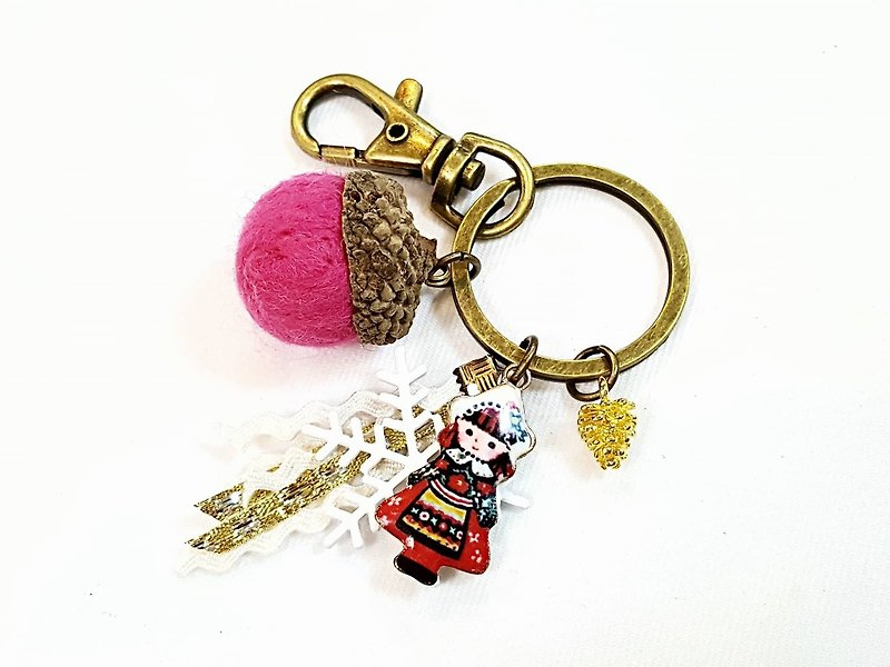 Paris*Le Bonheun。幸福森林。小女孩。羊毛氈橡果鑰匙圈 - 鑰匙圈/鎖匙扣 - 其他金屬 粉紅色