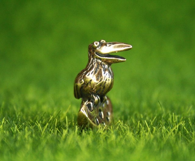ミヤマガラス、カラスの鳥-ブロンズのミニチュア像、金属製の置物