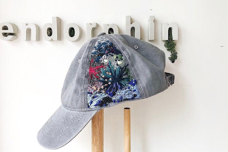 Embroidered baseball cap - Hats & Caps - Cotton & Hemp Gray