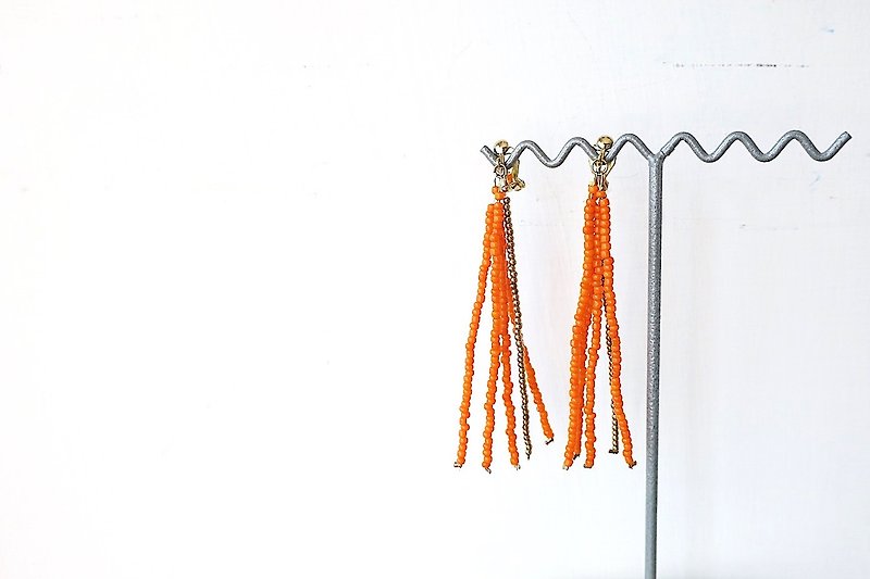 【endorphin】Summer Carnival Glass Beaded Brass Earrings - Earrings & Clip-ons - Glass Orange