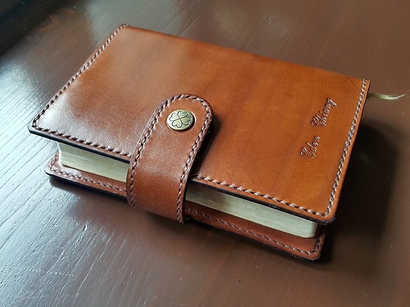 Vegetable tanned cowhide handmade Bible book cover (Bible not included) Customized color and size, free printable English name - ปกหนังสือ - หนังแท้ หลากหลายสี