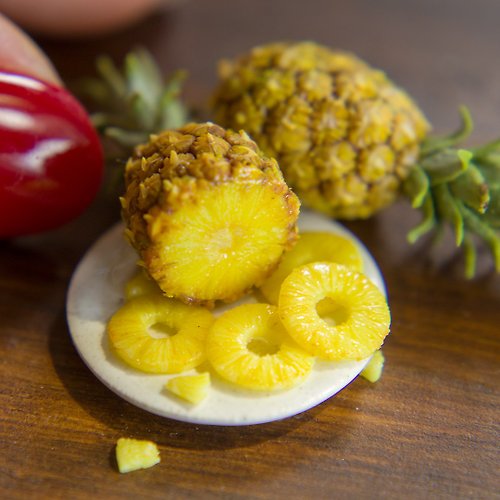 Rina Vellichor Miniatures TUTORIAL Miniature Pineapple with polymer clay | Digital product | PDF + video