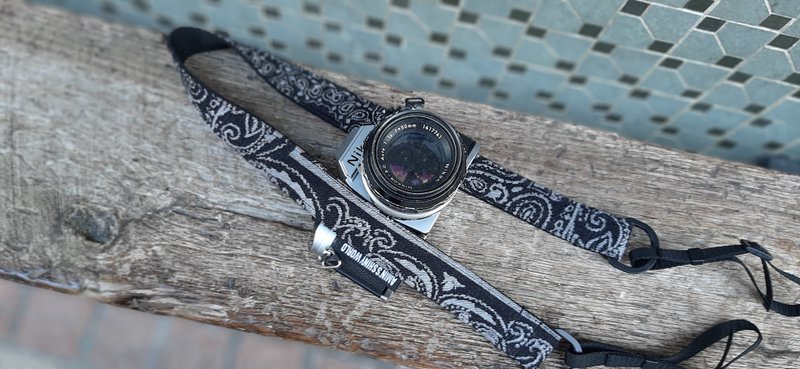 AMIN'S SHINY WORLD  原創手工訂製水洗丹寧變形蟲相機背帶2.0 - 相機背帶 - 棉．麻 多色