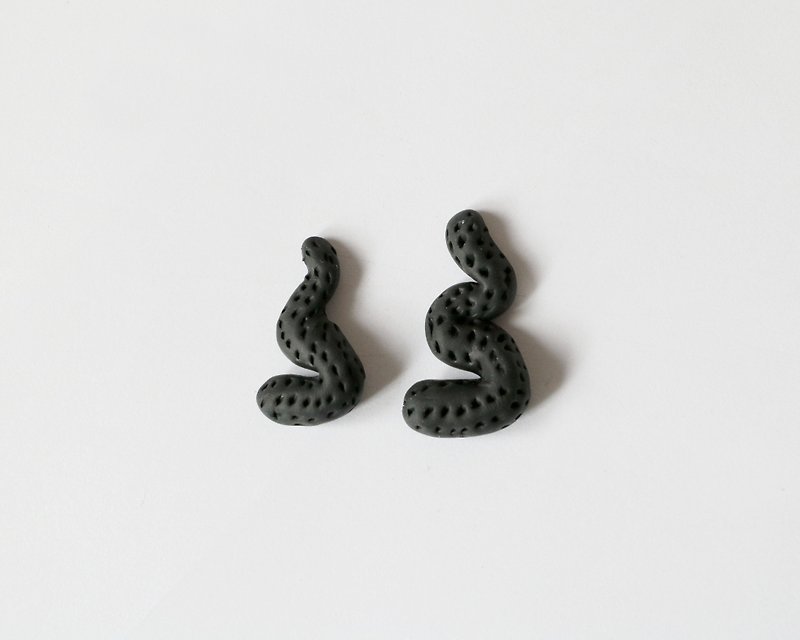 【Stomach】Earrings-Needle/Clip Type - ต่างหู - ดินเผา สีดำ