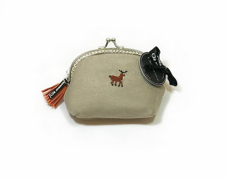 Reindeer slugs hand-limited arch ugly gold bag - milk brown color - กระเป๋าใส่เหรียญ - เส้นใยสังเคราะห์ สีนำ้ตาล