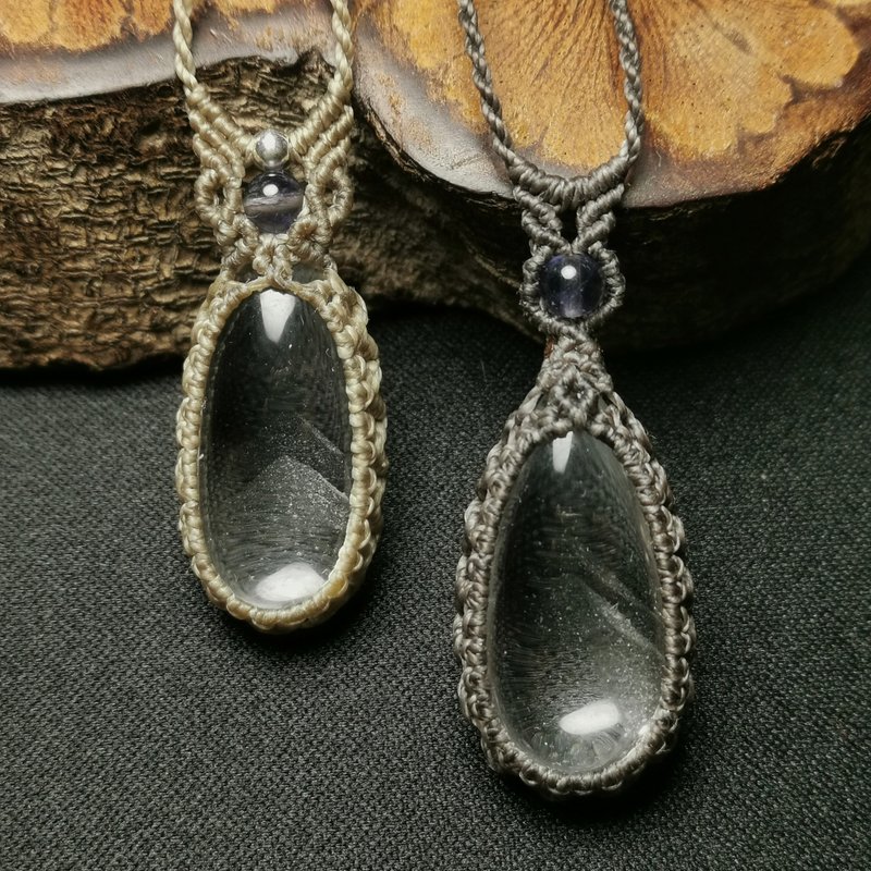 疊山/白幽靈金字塔水晶-蠟線編織設計/項鍊可調整長度 - 項鍊 - 半寶石 透明