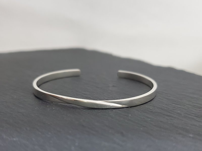 Jiyue. X sterling silver thin bracelet (spot) - Bracelets - Sterling Silver Gray
