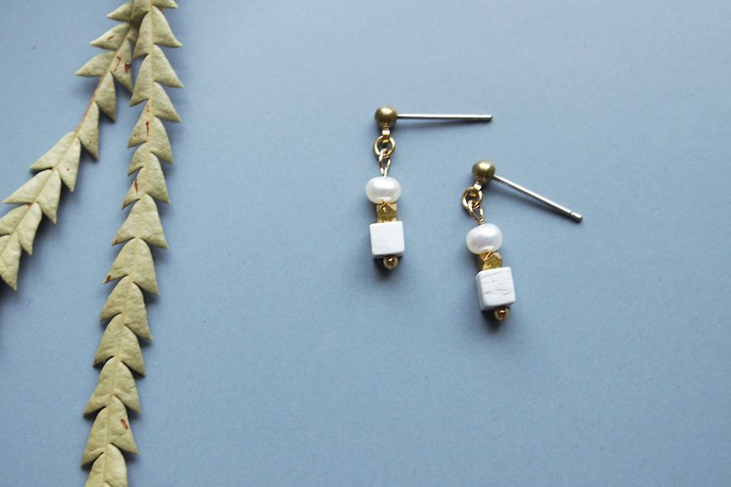 Square n Circle Veins - earrings pierced earrings clip-on earrings - ต่างหู - ไข่มุก ขาว