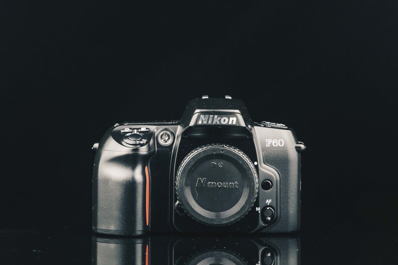 NIKON F60 #8628 #135底片相機 - 相機/拍立得/底片相機 - 其他金屬 