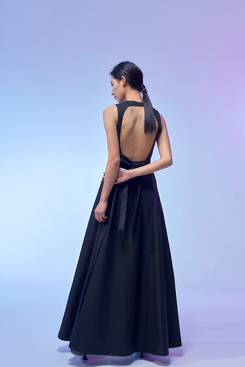 YUWEN 黑2件式露背洋裝