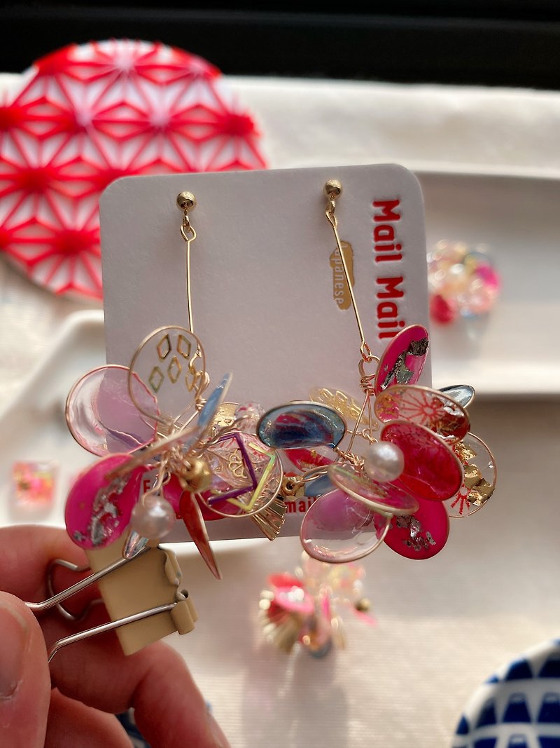 Japanese-style Bronze flowers, earrings, Clip-On - Earrings & Clip-ons - Resin Multicolor