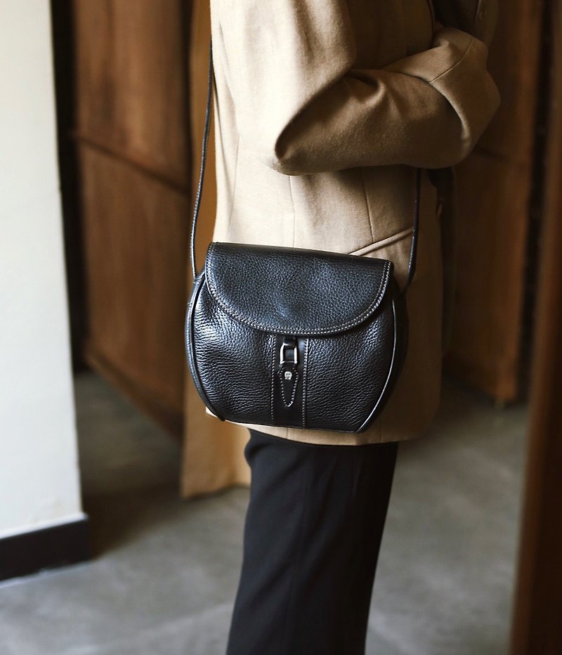 Vintage Aigner Bag - Messenger Bags & Sling Bags - Genuine Leather Black