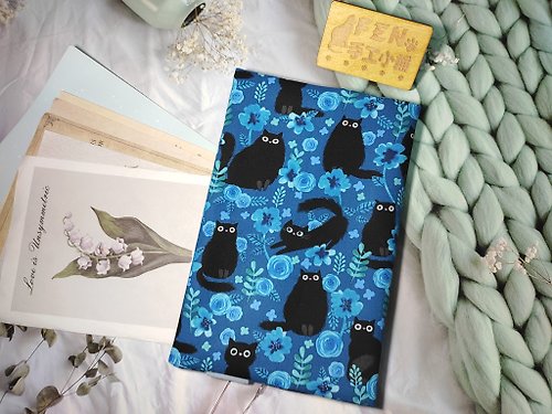 FEN手工小鋪 貓咪系列-美國限量布料-水彩藍色花園貓布書套-布書衣適用A5/25K