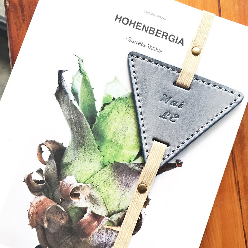 【Product manufacturing▼▼Triangular bookmark▼▼】Original handmade leather bookmark #bookmarked#2 Leather bookmark hand-sewn vegetable tanned leather Italian leather pewter Made in Hong Kong - ที่คั่นหนังสือ - หนังแท้ สีน้ำเงิน