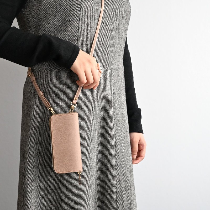 全機種対応 回転式 ラウンドファスナーポーチロング 付 スマホケース 【 シュリンクレザー 】 ストラップ 付 スマホショルダー 姫路レザー 本革 FS37K - スマホケース・カバー - 革 ブラウン