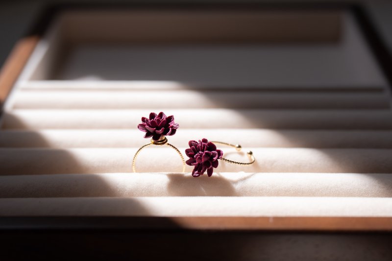 Burgundy Dahlia Ring - General Rings - Clay Purple