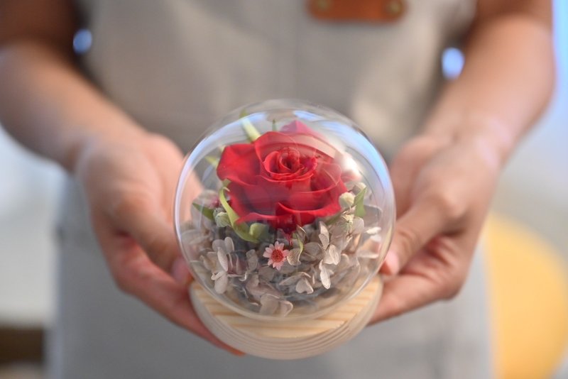 Eternal Rose Glass Ball - Dried Flowers & Bouquets - Glass Red