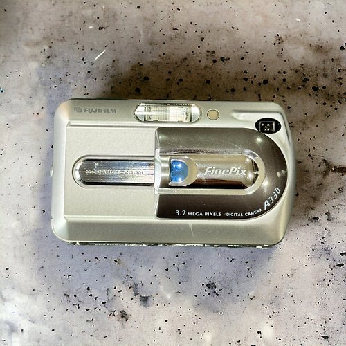 火星小王子 CCD超薄口袋相機 FujiFilm FinePix A330 整體八成新 數位相機