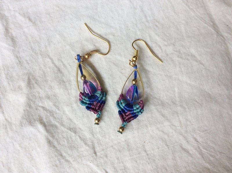 Handmade macrame earrings  - Earrings & Clip-ons - Copper & Brass Purple