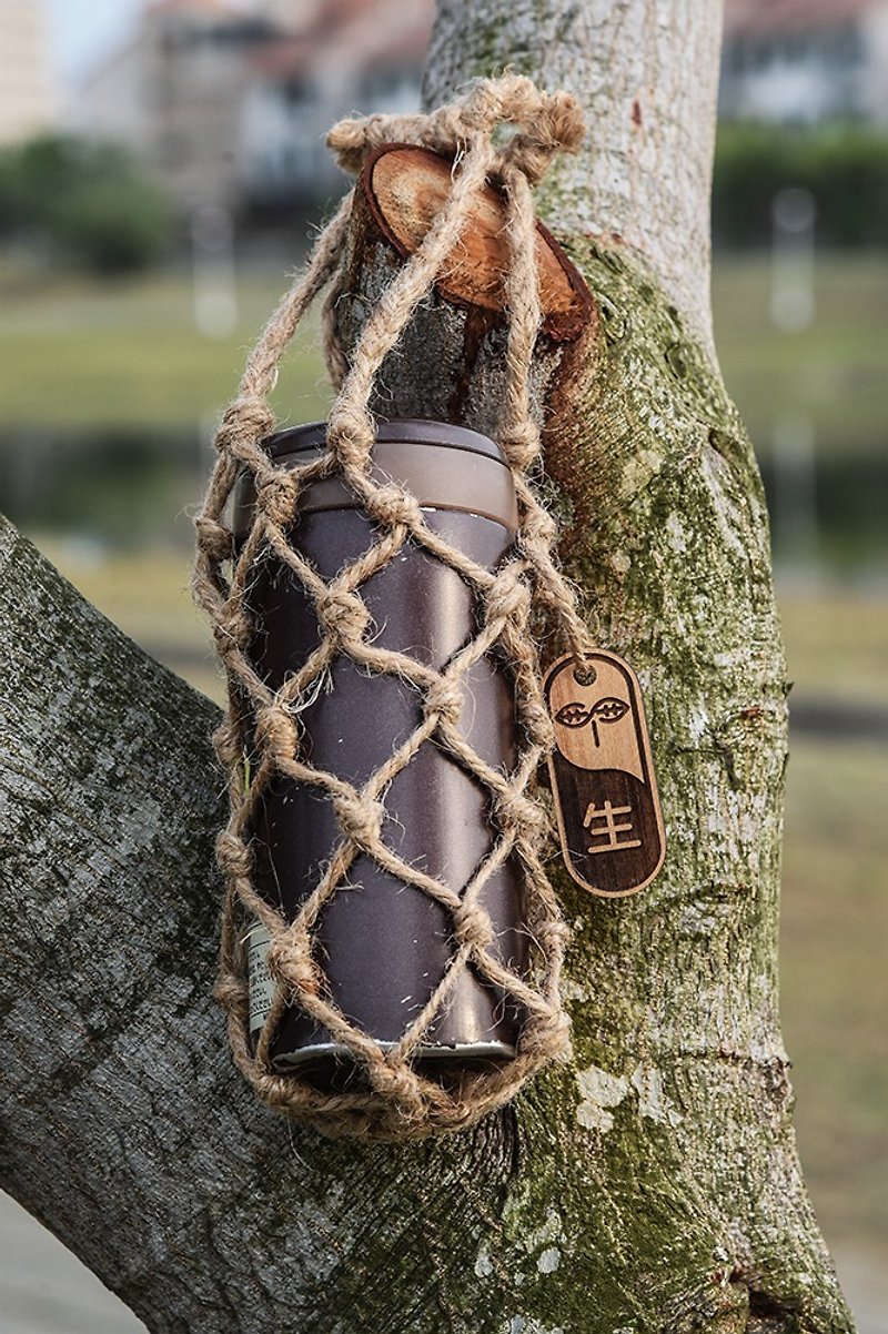 意匠堂周りに檜の下げ札をあしらった手織りのリネン飲料袋 - トート・ハンドバッグ - コットン・麻 カーキ
