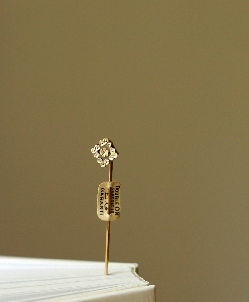 骨董Antique 金色厚金法國維多利亞幸運草別針 帽針 b56 領帶針 - 胸針 - 其他金屬 金色