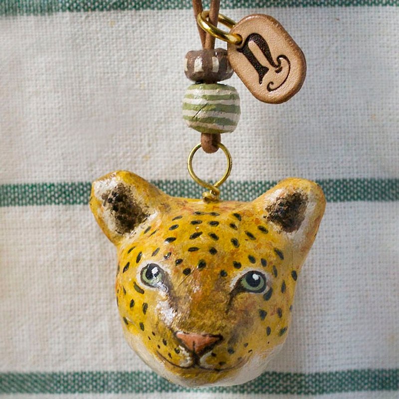 The leopard pendant necklace / animal item - Chokers - Paper Yellow