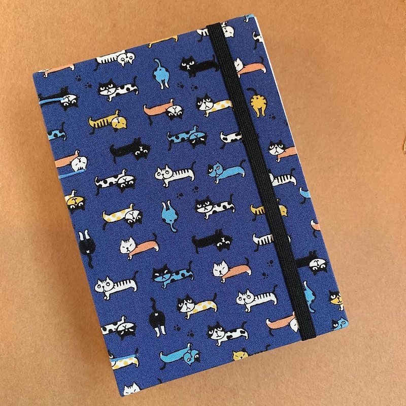 Cat & Kitty - A5 Handmade Journal Book - สมุดบันทึก/สมุดปฏิทิน - กระดาษ 