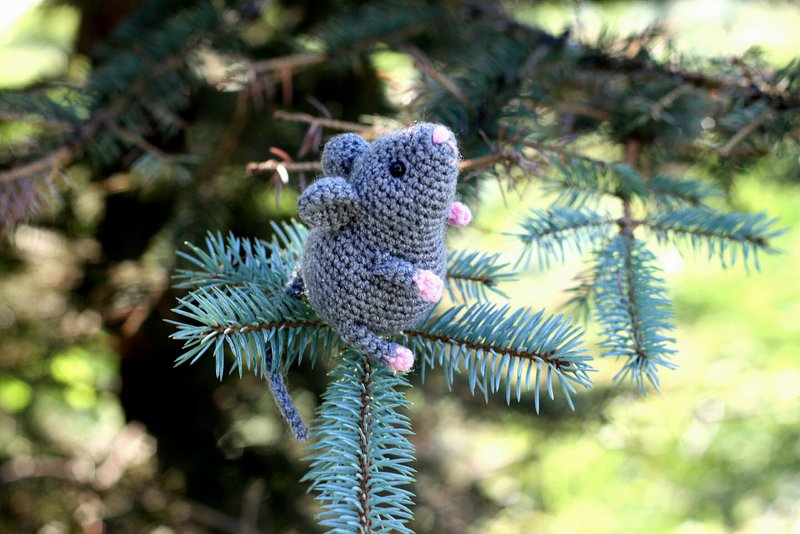 Crochet mouse toy, handmade amigurumi mouse, crochet mouse, soft crochet toy - 寶寶/兒童玩具/玩偶 - 羊毛 