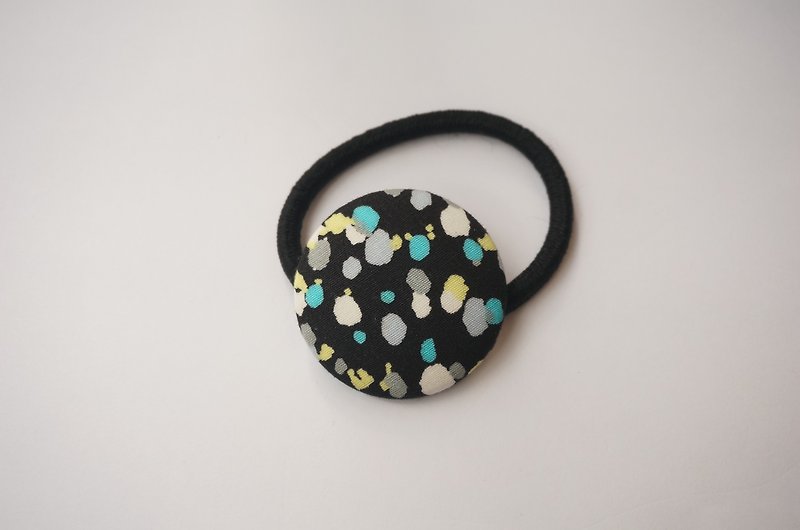 Sienna bag button elastic black hair ring black bracelet - เครื่องประดับผม - ผ้าฝ้าย/ผ้าลินิน สีดำ