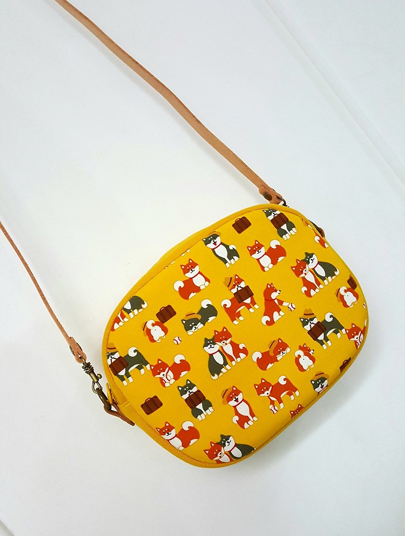 Cute Chai Japan imported cotton (leather shoulder strap) ~ square arc cross-body bag / shoulder bag - กระเป๋าแมสเซนเจอร์ - กระดาษ หลากหลายสี