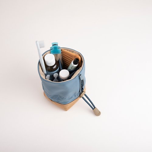 小津製 Bucket+ 大容量多隔層抽繩收納包 束口筆袋 - 牛仔藍