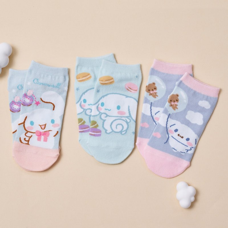【ONEDER旺達】三麗鷗大耳狗喜拿直版襪 Cinnamoroll 台灣製棉襪 - 襪子 - 其他材質 