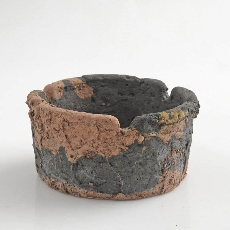 Cement ashtray - Items for Display - Cement 