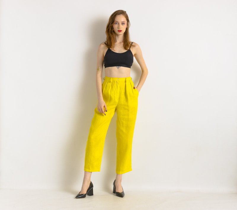 80s Vintage La Perla Yelllow Linen Tapered High Waisted Moms Trousers 7820 - Women's Pants - Cotton & Hemp Yellow