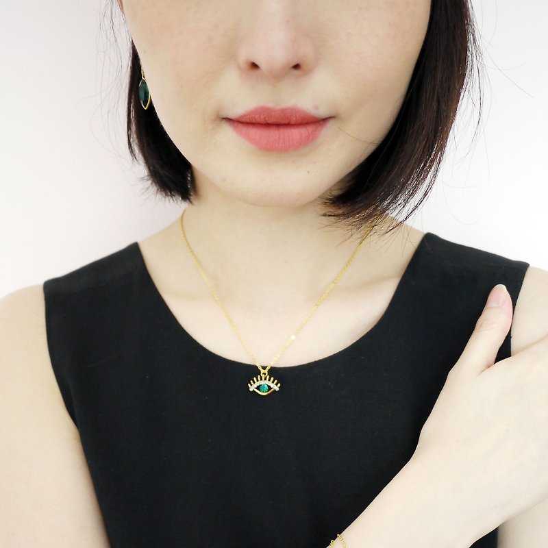 Emerald Lover's Eye Design Necklace - Necklaces - Gemstone Green