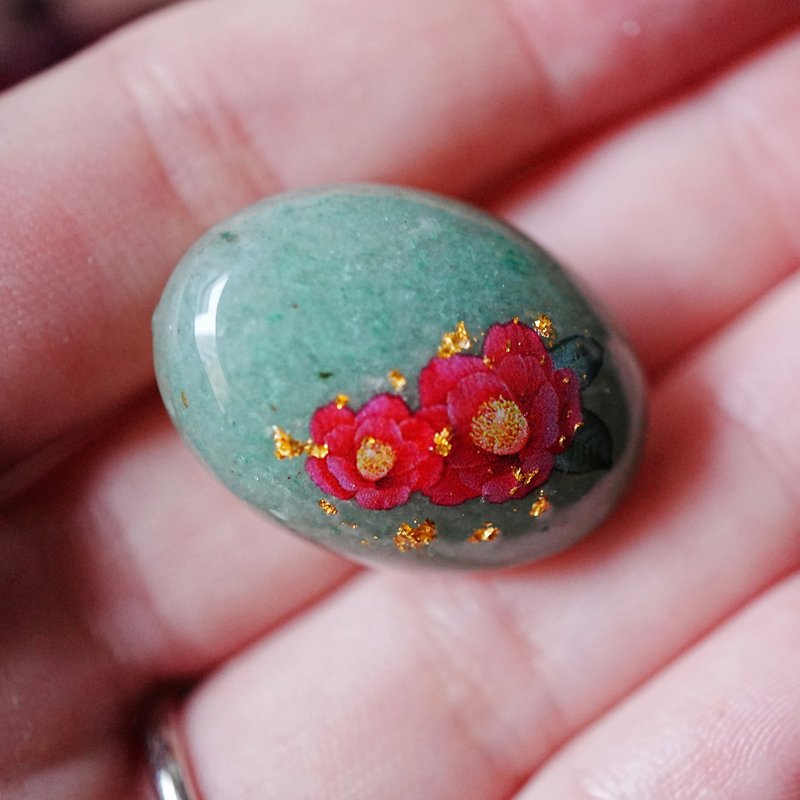 天然石綠東陵玉與山茶花、金箔的腰帶扣 髮簪扣 胸針 - 其他 - 寶石 綠色