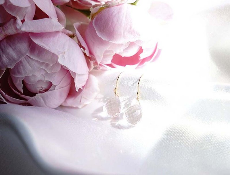 K18 Rose Quartz Drop Earrings or Clip-On Natural Stone Slightly gentle pink - Earrings & Clip-ons - Other Metals Pink