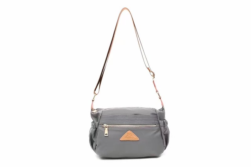 Simple water repellent diagonal backpack / shoulder bag / cell phone bag / shoulder bag / gray # 1020 - Messenger Bags & Sling Bags - Waterproof Material Gray