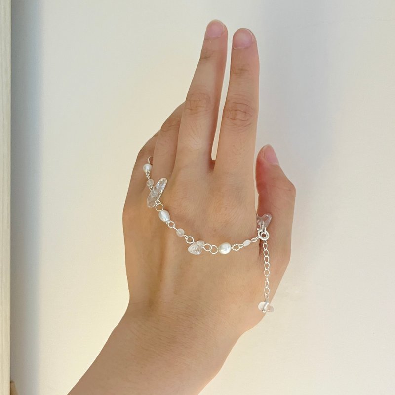 If Water_ Sterling Silver Handmade Bracelet Natural Stone White Crystal Moonstone Freshwater Pearl - สร้อยข้อมือ - เงินแท้ สีเงิน